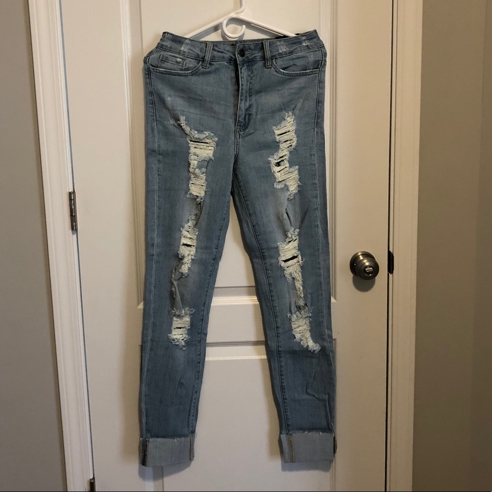 Fashion Nova Skinny Ripped Jeans, very stretchy